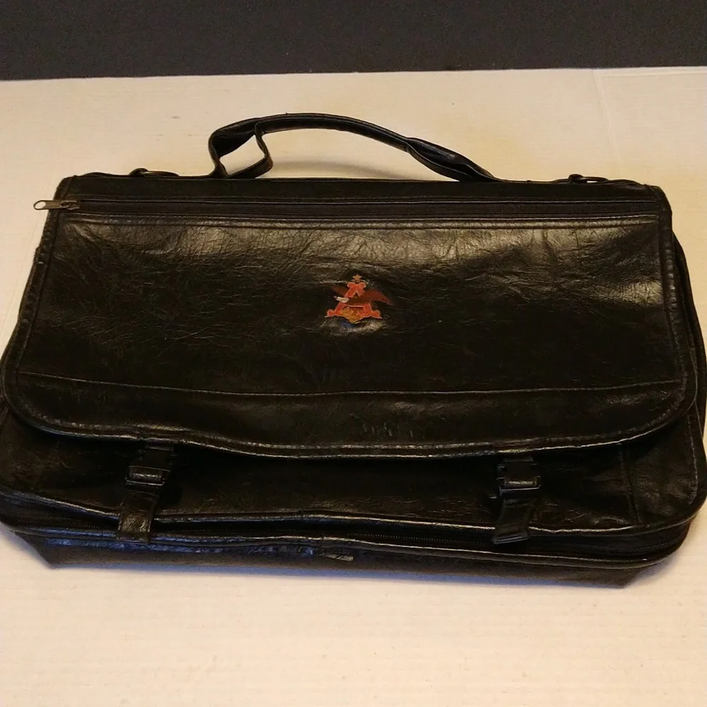 VGUC. Vintage Anheuser-Busch expandable laptop briefcase.